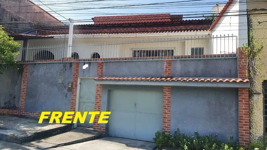 Foto 1 de Casa com 3 Quartos à venda, 160m² em Jardim Alcantara, São Gonçalo