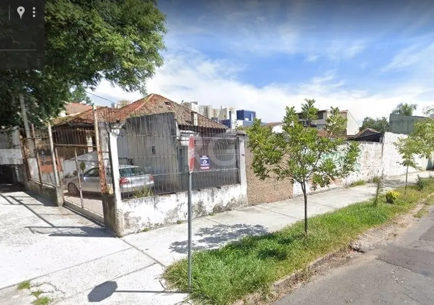 Foto 1 de Lote/Terreno à venda, 307m² em Partenon, Porto Alegre