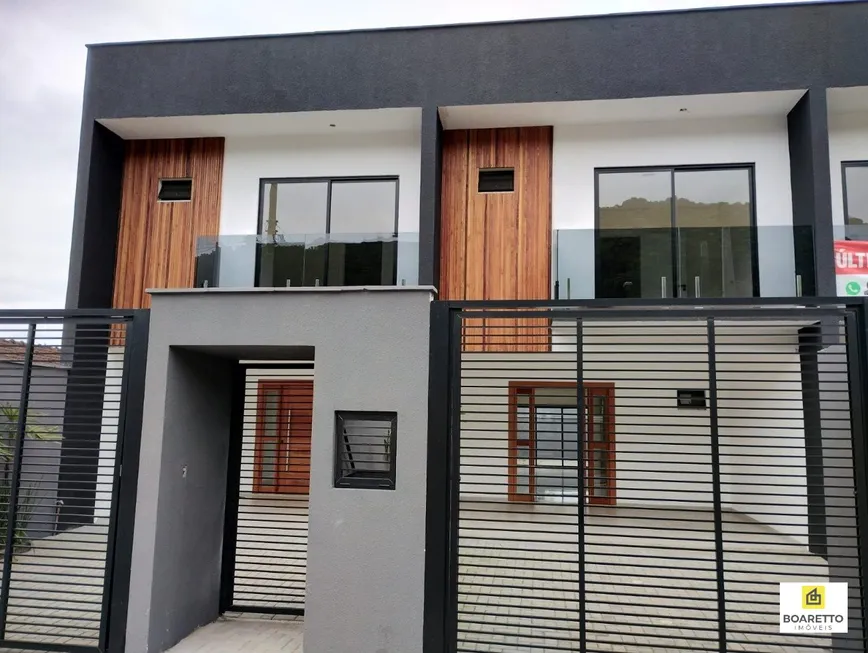 Foto 1 de Casa com 2 Quartos à venda, 140m² em Iririú, Joinville