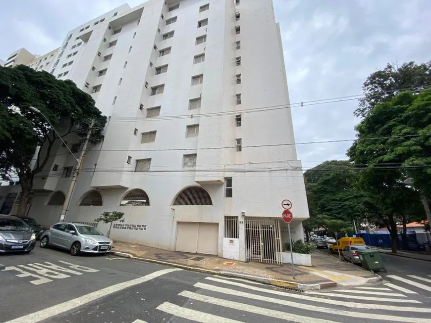 Foto 1 de Kitnet com 1 Quarto para venda ou aluguel, 42m² em Vila Itapura, Campinas