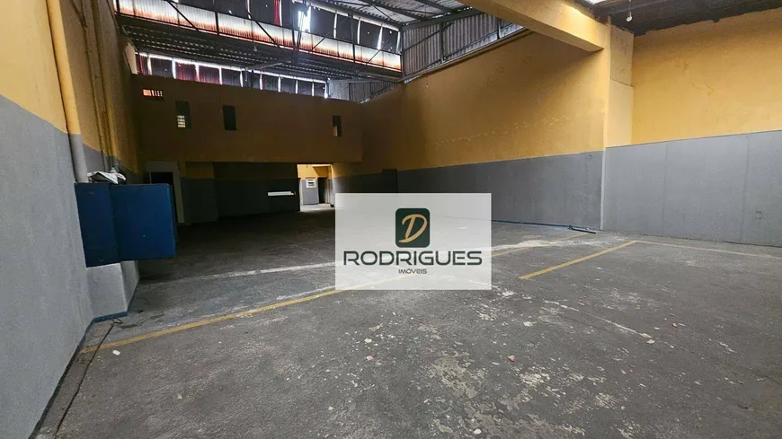 Foto 1 de Galpão/Depósito/Armazém para alugar, 372m² em Jardim Portinari, Diadema