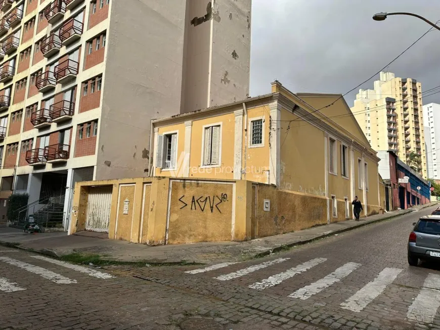 Foto 1 de Sobrado com 5 Quartos para venda ou aluguel, 282m² em Botafogo, Campinas