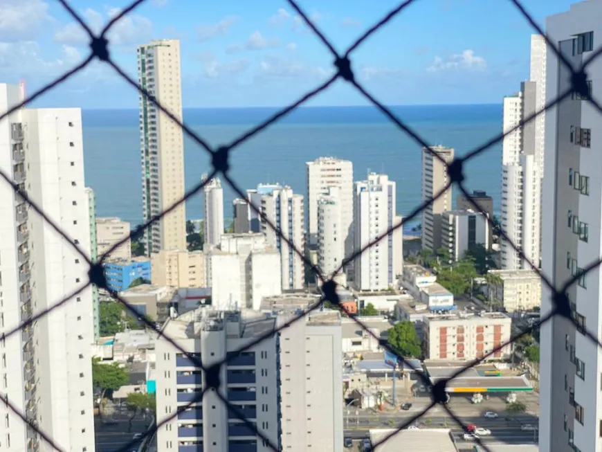 Foto 1 de Apartamento com 4 Quartos à venda, 137m² em Boa Viagem, Recife