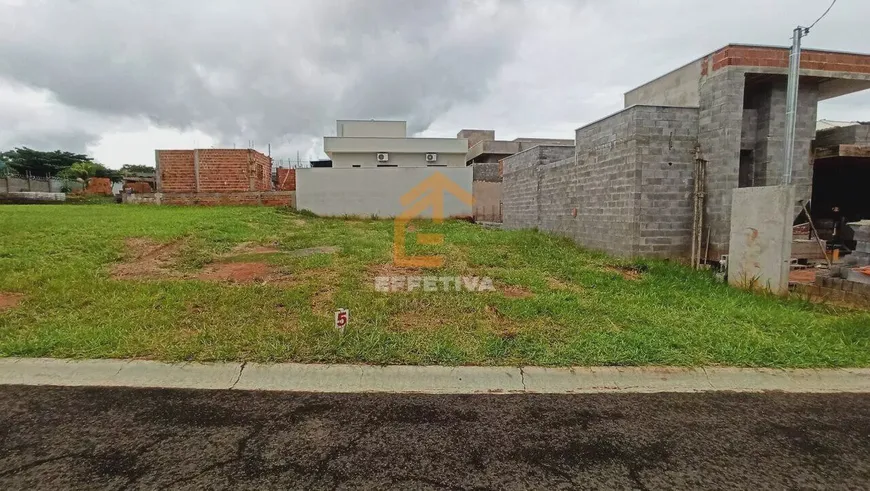 Foto 1 de Lote/Terreno à venda, 254m² em Valência I, Álvares Machado