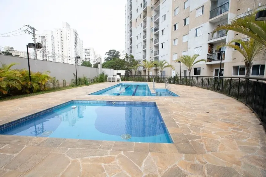 Foto 1 de Apartamento com 2 Quartos à venda, 55m² em Jardim Íris, São Paulo