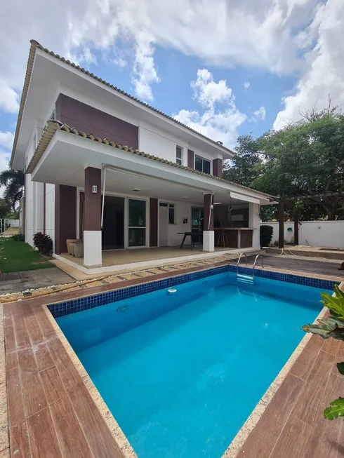 Foto 1 de Casa de Condomínio com 4 Quartos para alugar, 300m² em Coacu, Eusébio