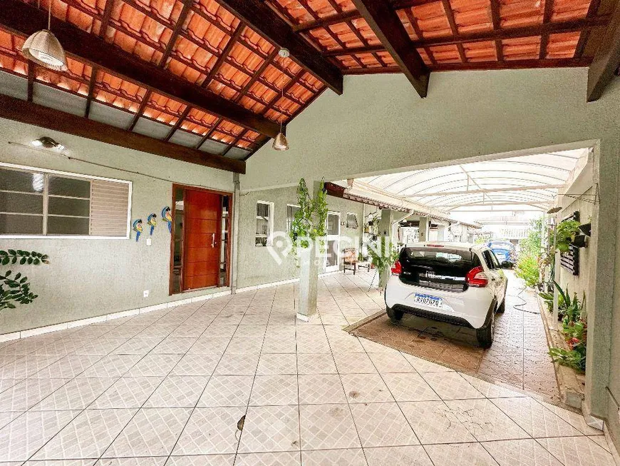 Foto 1 de Casa com 3 Quartos à venda, 190m² em Jardim Claret, Rio Claro
