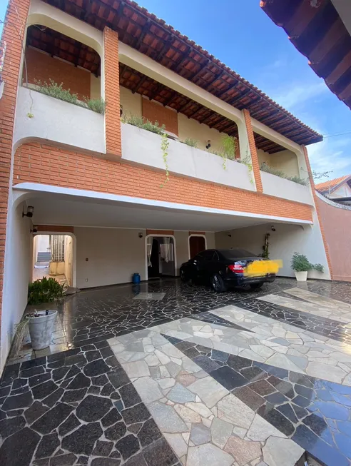 Foto 1 de Casa com 3 Quartos à venda, 301m² em Vila Santa Lúcia, Limeira