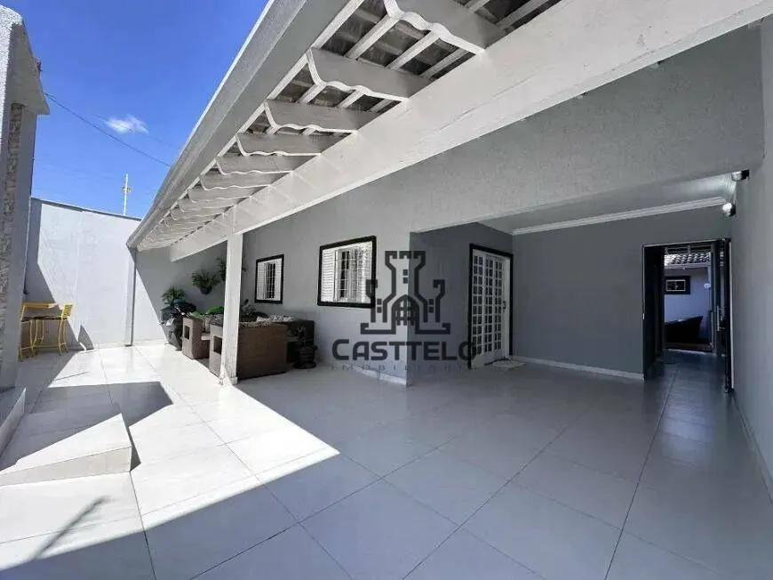 Foto 1 de Casa com 3 Quartos à venda, 150m² em Jardim Neman Sahyun, Londrina