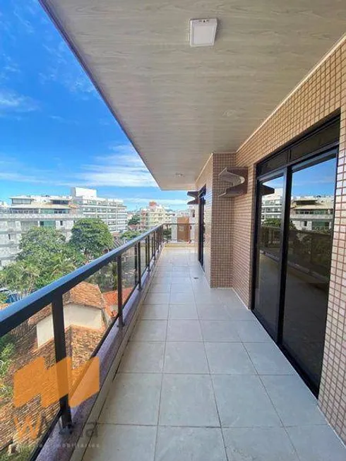 Foto 1 de Cobertura com 4 Quartos à venda, 220m² em Algodoal, Cabo Frio