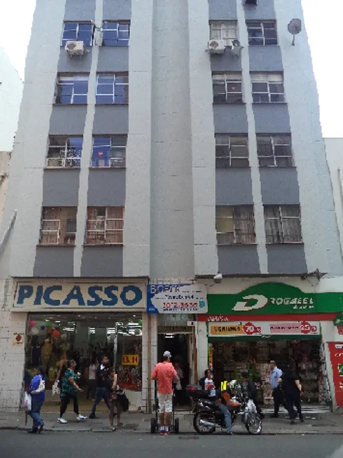 Foto 1 de Sala Comercial para alugar, 25m² em Centro, Porto Alegre