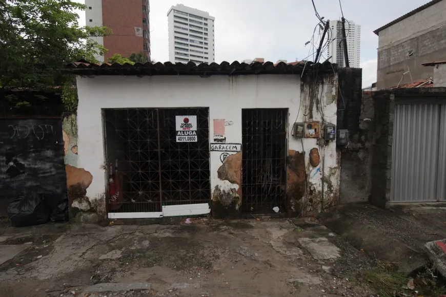 Foto 1 de Lote/Terreno para alugar, 80m² em Mucuripe, Fortaleza