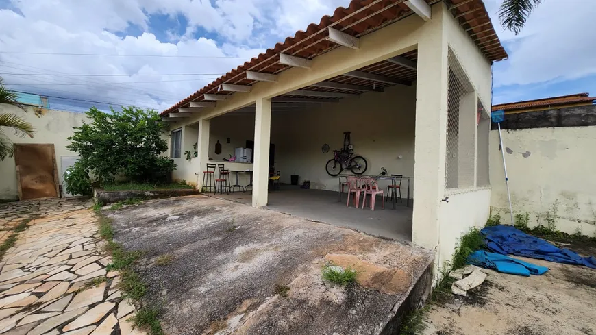 Foto 1 de Fazenda/Sítio com 3 Quartos à venda, 1000m² em Samambaia Norte, Brasília