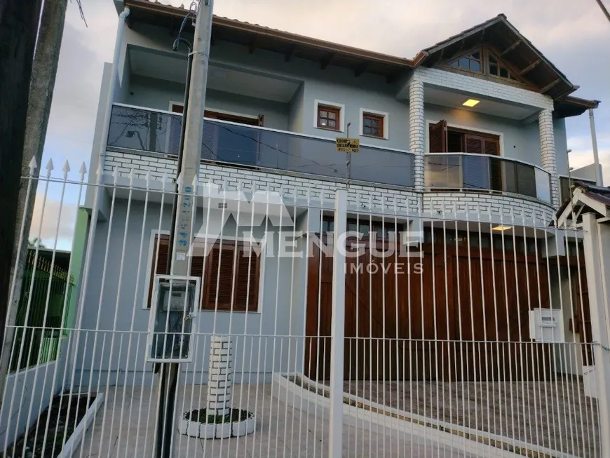 Foto 1 de Casa com 3 Quartos à venda, 310m² em Rubem Berta, Porto Alegre