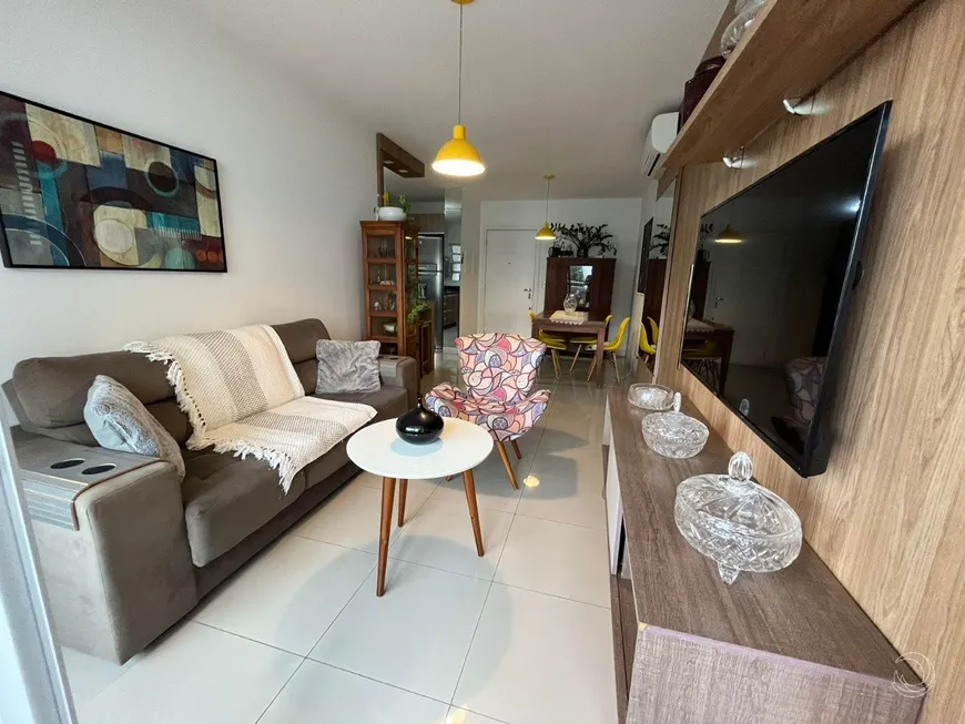 Foto 1 de Apartamento com 3 Quartos à venda, 90m² em Estreito, Florianópolis