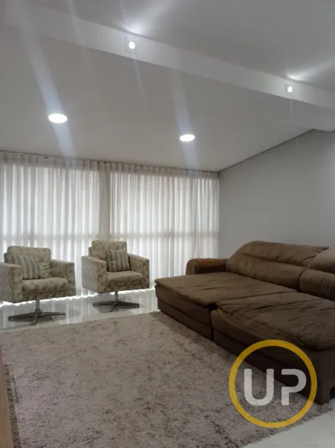 Foto 1 de Casa com 3 Quartos à venda, 250m² em Sapucaias III, Contagem