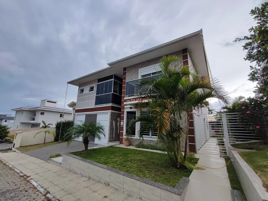 Foto 1 de Casa de Condomínio com 4 Quartos à venda, 253m² em Ingleses do Rio Vermelho, Florianópolis