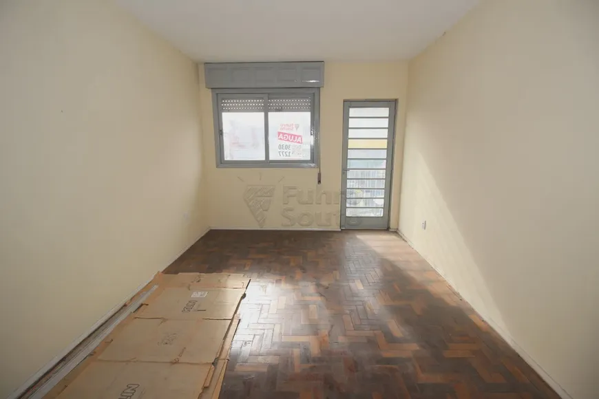 Foto 1 de Imóvel Comercial com 3 Quartos para alugar, 163m² em Centro, Pelotas