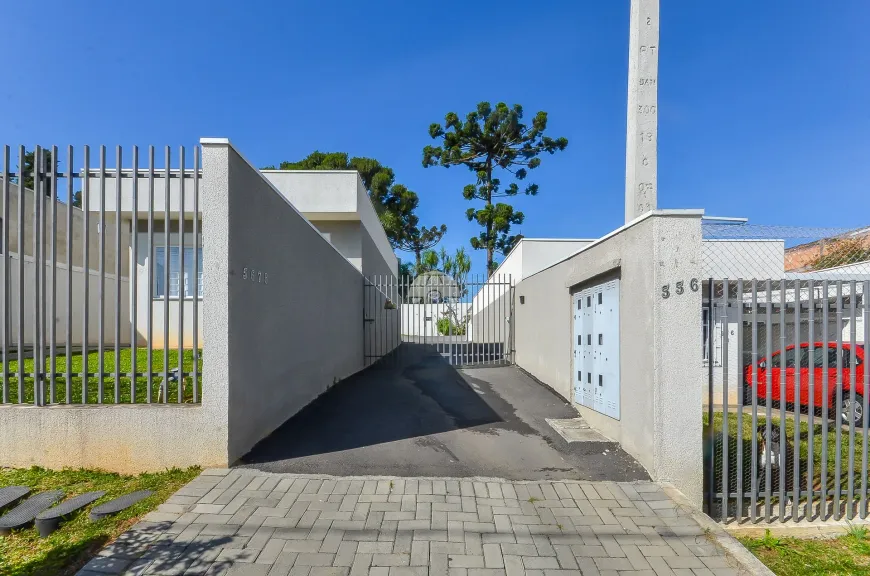 Foto 1 de Casa com 3 Quartos à venda, 56m² em Santa Cândida, Curitiba