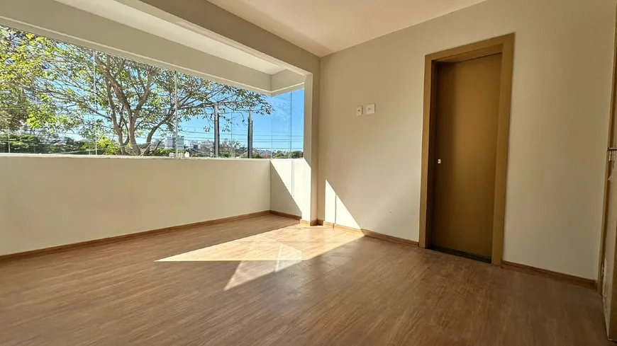 Foto 1 de Casa com 3 Quartos à venda, 195m² em Itapoã, Belo Horizonte