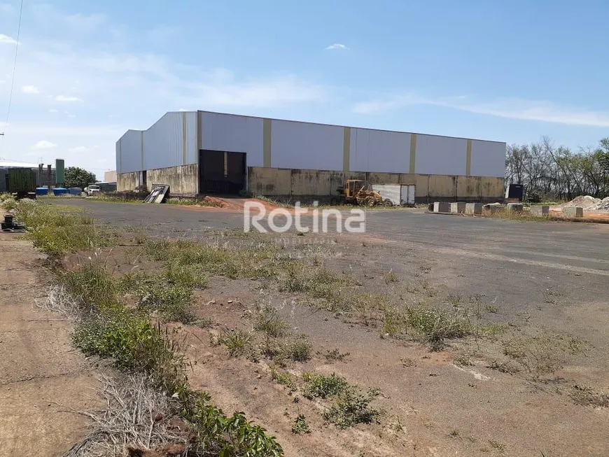 Foto 1 de Galpão/Depósito/Armazém para alugar, 2000m² em Conjunto Alvorada, Uberlândia