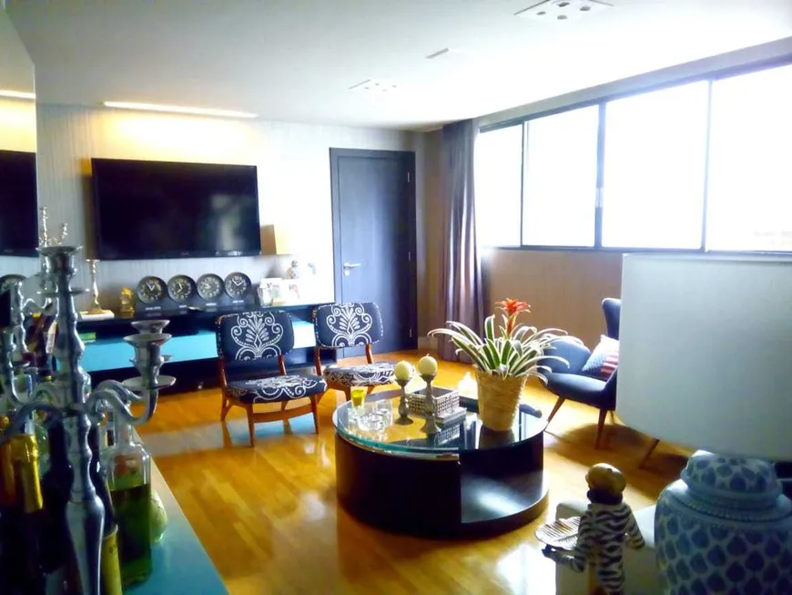 Foto 1 de Apartamento com 3 Quartos à venda, 102m² em Jardim América, São Paulo