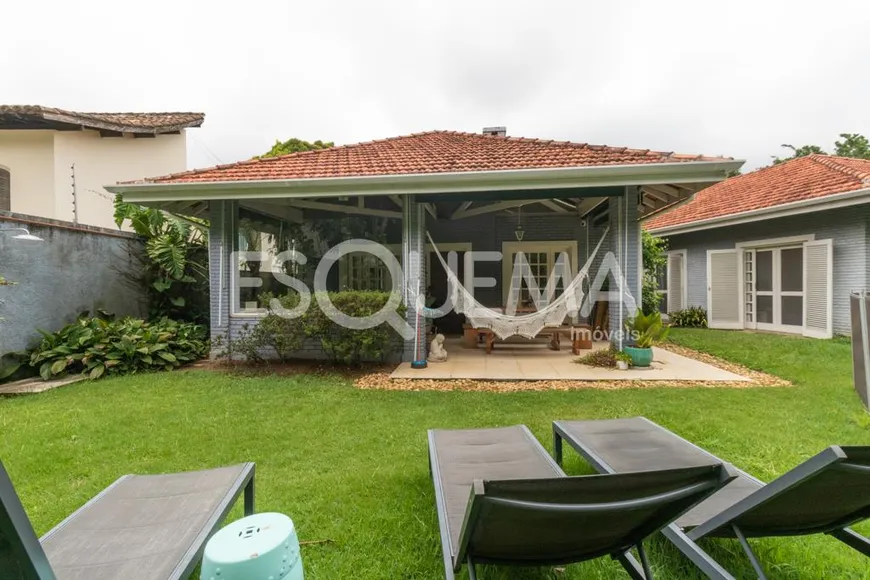 Foto 1 de Casa com 3 Quartos para alugar, 356m² em Jardim Guedala, São Paulo