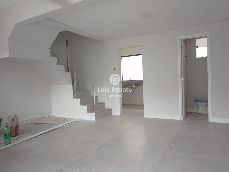 Foto 1 de Casa com 3 Quartos à venda, 190m² em Santa Amélia, Belo Horizonte