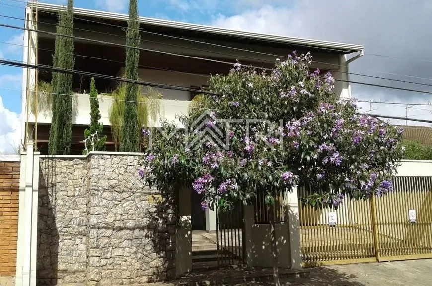 Foto 1 de Casa com 2 Quartos à venda, 347m² em Vila José Bonifácio, Araraquara