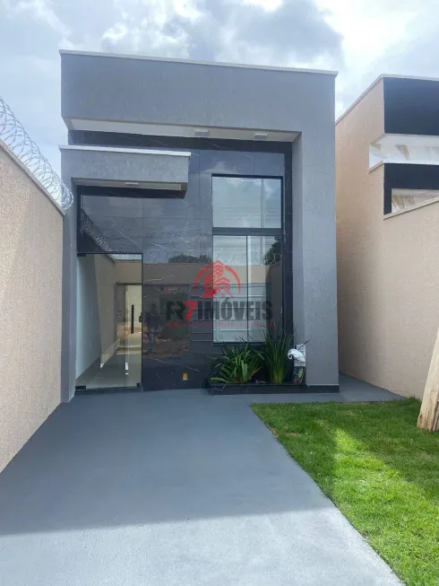 Foto 1 de Casa com 2 Quartos à venda, 67m² em Residencial Solar Ville, Goiânia