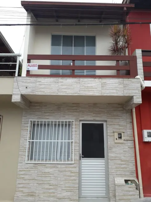 Foto 1 de Casa com 2 Quartos para alugar, 80m² em Centro, Garopaba