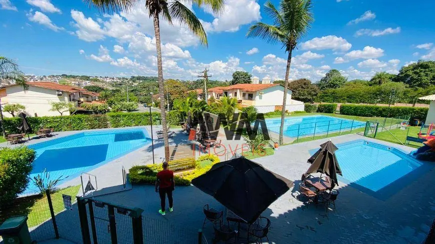Foto 1 de Casa de Condomínio com 4 Quartos à venda, 208m² em Vila Jardim Vitória, Goiânia