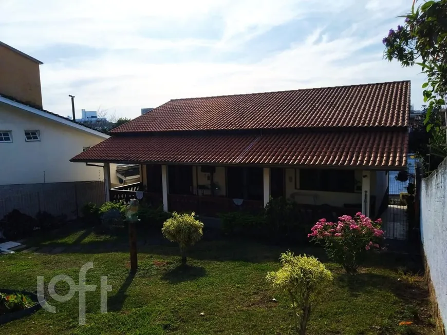 Foto 1 de Casa com 4 Quartos à venda, 217m² em Joao Paulo, Florianópolis