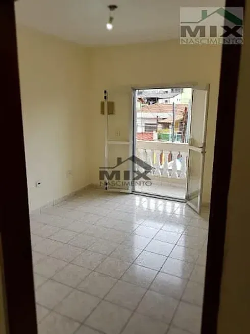 Foto 1 de Apartamento com 2 Quartos para alugar, 60m² em Jardim Moncoes, Santo André
