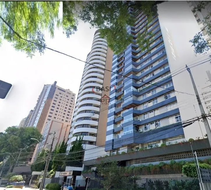 Foto 1 de Apartamento com 4 Quartos à venda, 251m² em Champagnat, Curitiba