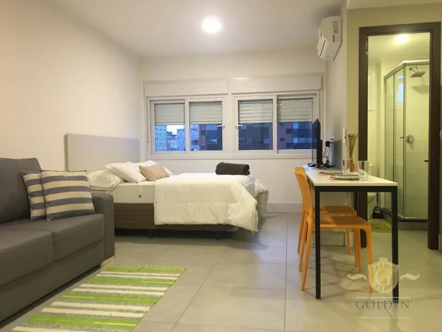 Foto 1 de Apartamento com 1 Quarto para alugar, 29m² em Independência, Porto Alegre