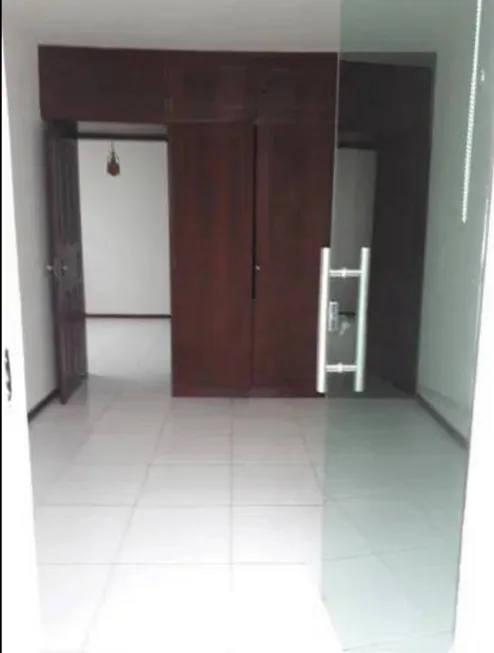 Foto 1 de Casa com 2 Quartos à venda, 82m² em Brotas, Salvador