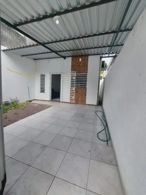 Foto 1 de Casa com 2 Quartos à venda, 110m² em Jardim das Flores, Osasco