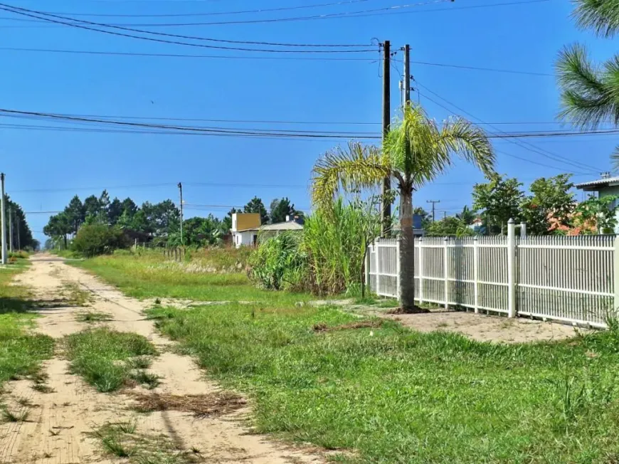 Foto 1 de Lote/Terreno à venda, 300m² em , Passo de Torres