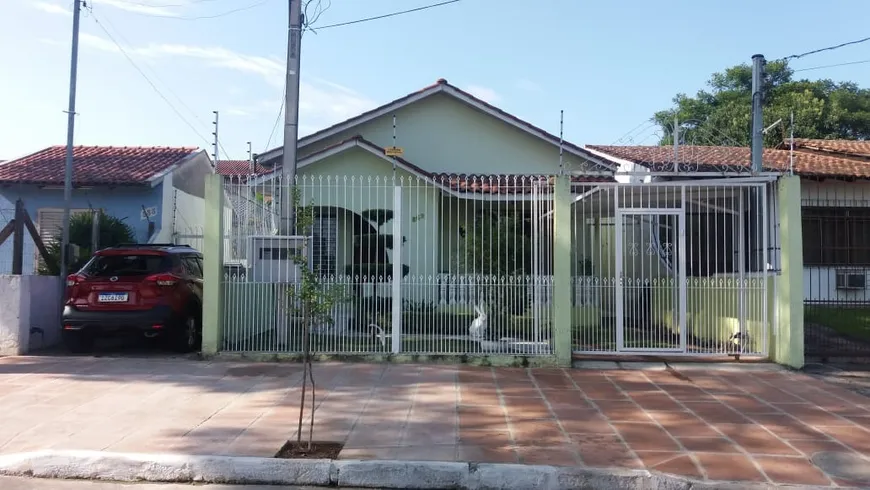 Foto 1 de Casa com 2 Quartos à venda, 85m² em Camaquã, Porto Alegre