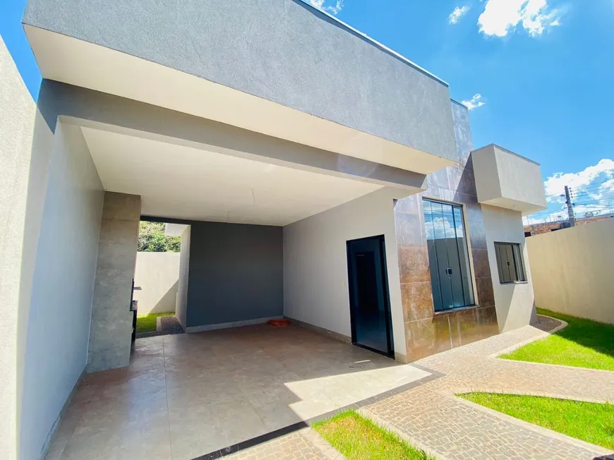 Foto 1 de Casa com 3 Quartos à venda, 105m² em Gameleira II, Rio Verde