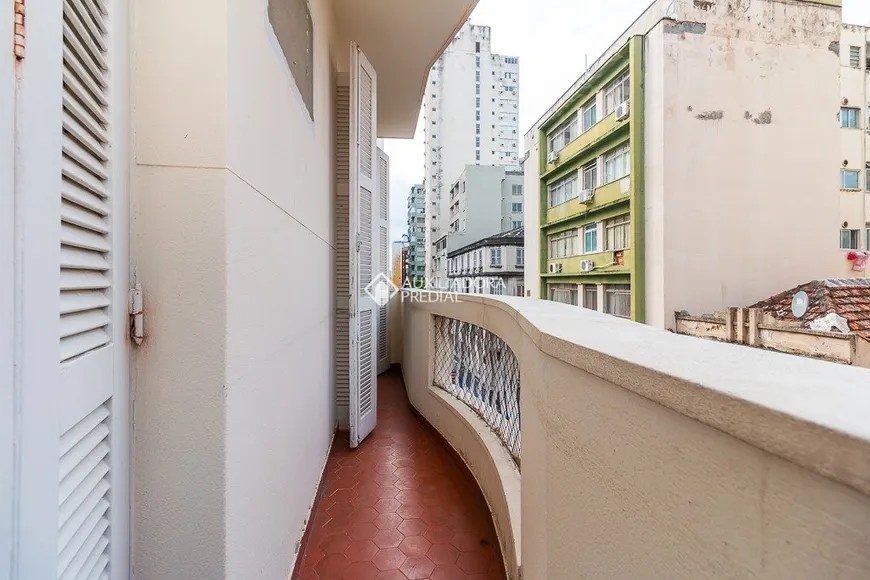 Foto 1 de Apartamento com 3 Quartos à venda, 131m² em Centro Histórico, Porto Alegre