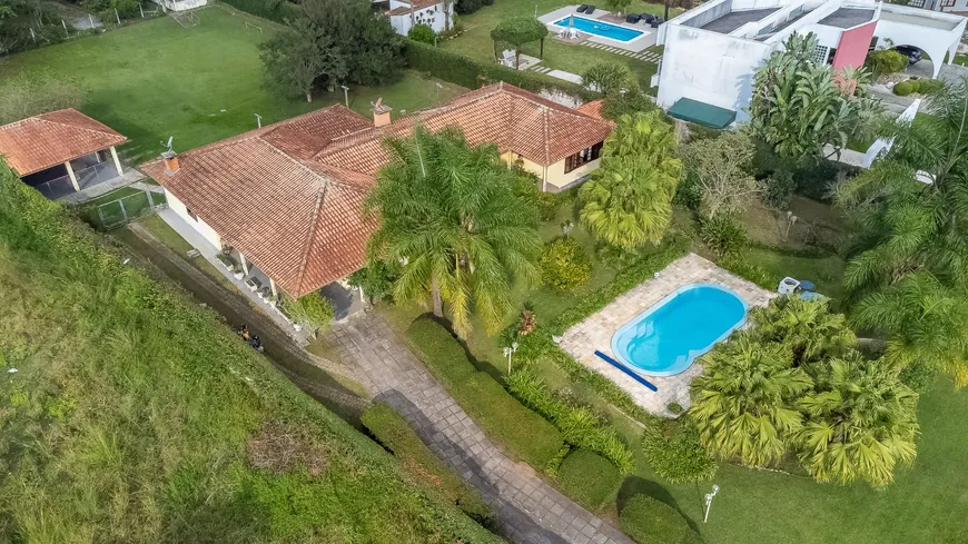 Foto 1 de Fazenda/Sítio com 3 Quartos à venda, 294m² em Jardim Esmeralda, Piraquara