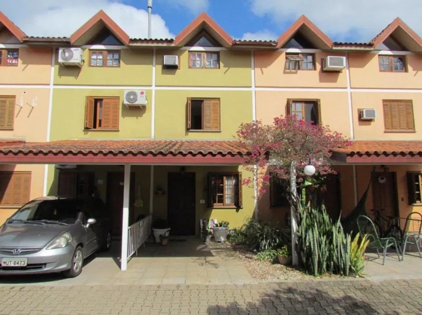 Foto 1 de Casa com 3 Quartos à venda, 100m² em Camaquã, Porto Alegre