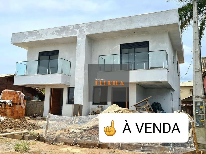 Foto 1 de Casa com 3 Quartos à venda, 144m² em Carianos, Florianópolis