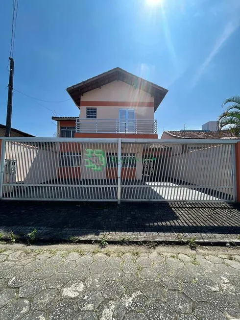 Foto 1 de Sobrado com 4 Quartos à venda, 110m² em Centro, Mongaguá