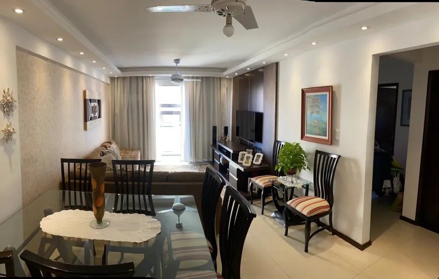 Foto 1 de Apartamento com 3 Quartos à venda, 95m² em Braga, Cabo Frio