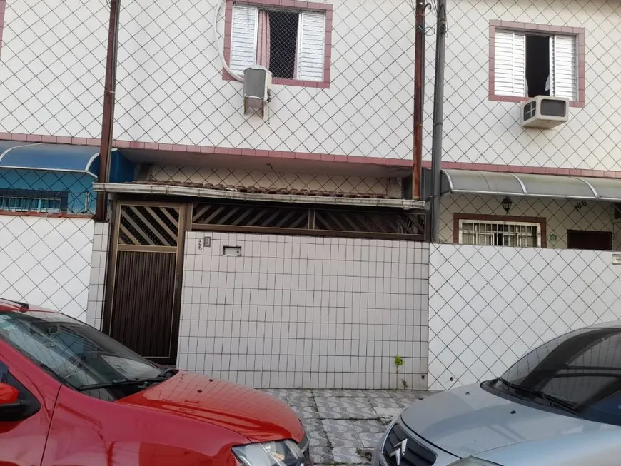 Foto 1 de Sobrado com 2 Quartos à venda, 45m² em Vila Cascatinha, São Vicente