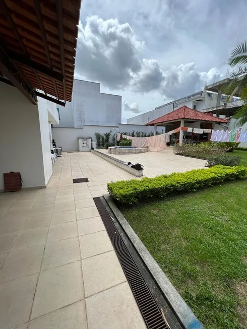 Foto 1 de Casa de Condomínio com 4 Quartos à venda, 600m² em Ponta Negra, Manaus