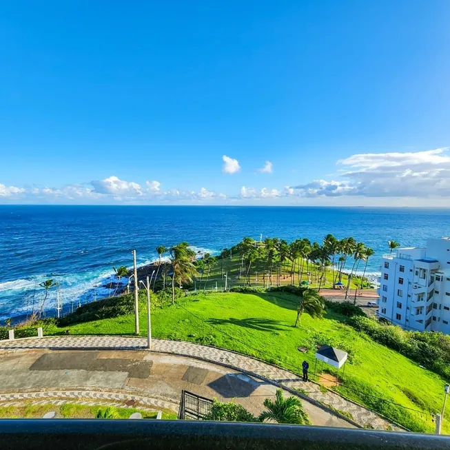 Foto 1 de Apartamento com 3 Quartos à venda, 335m² em Barra, Salvador